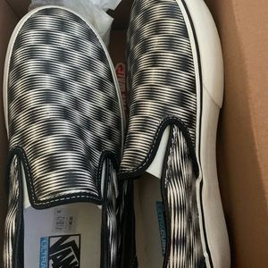 New Unisex Distorted Checkered Platform Vans